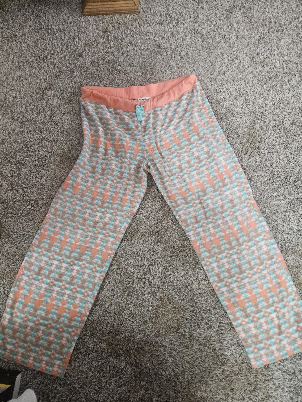 Magellan Outdoors Coral and Aqua Patterned Fleece Pants